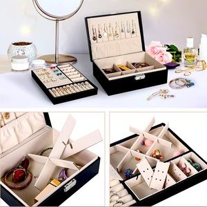 Black Faux Leather Jewelry Box-great gift!🎁
